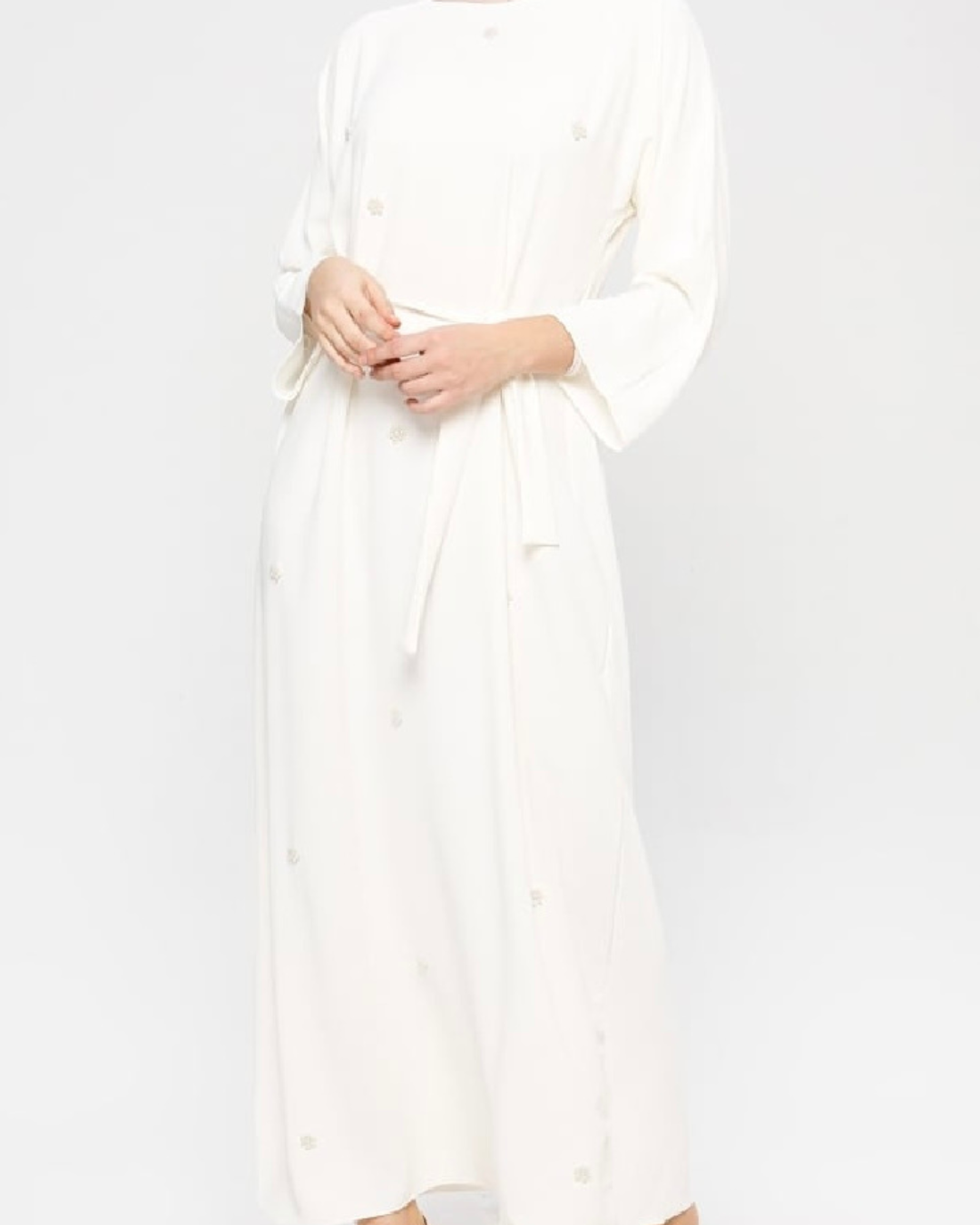 Stunning abaya with pearl details